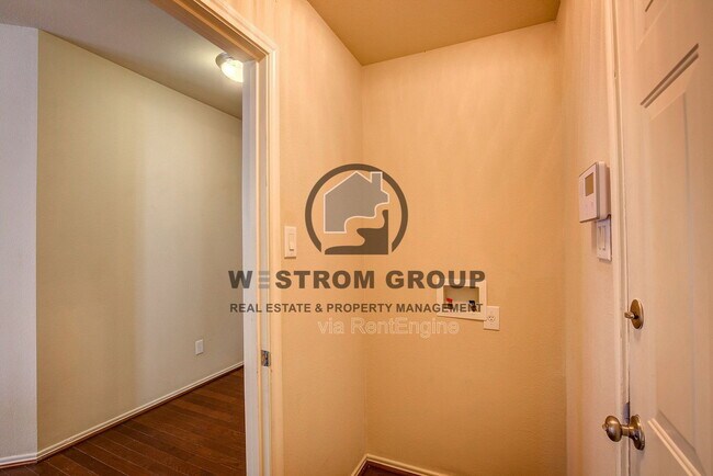 Building Photo - 8821 Highland Orchard Dr