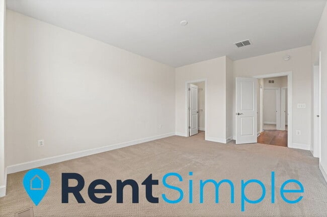 Building Photo - 10520 Ratcliffe Trl