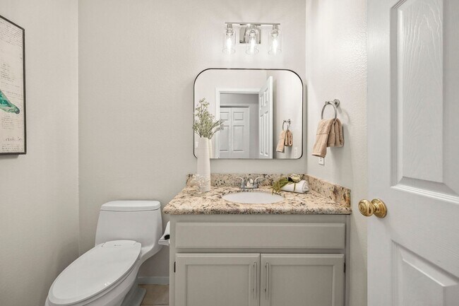 Building Photo - Bright and Spacious, 2BD/2.5BA, Two-Story Condo in Oak Creek in San Ramon- Available NOW!