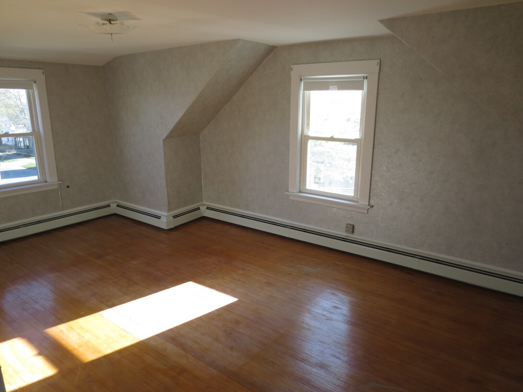 Building Photo - 41 Fern St