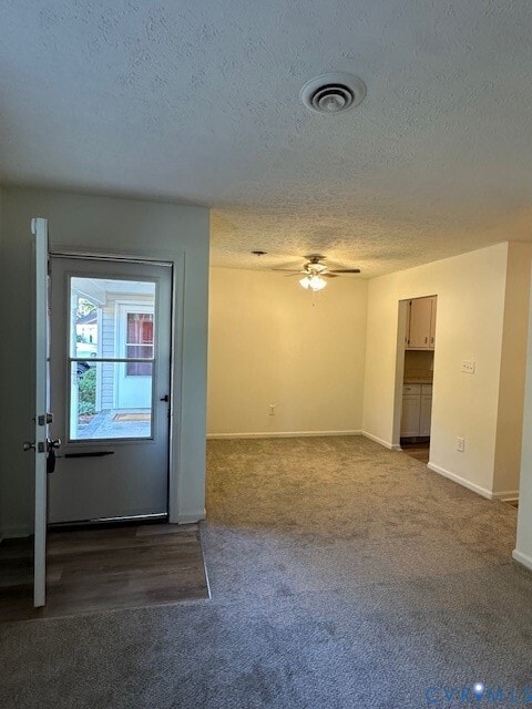 Building Photo - 20811 Shaker Dr