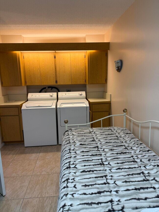 Building Photo - 2761 Village Blvd