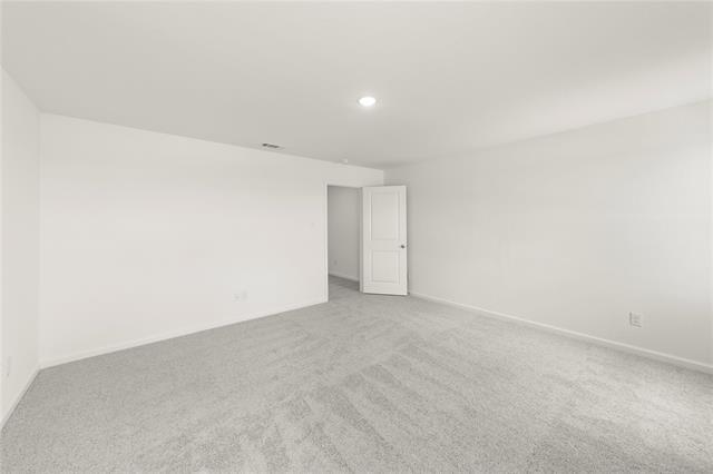 Building Photo - 5919 Sahara Dr