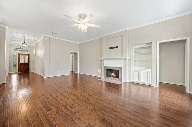 Building Photo - 8415 Trophy Pl Dr