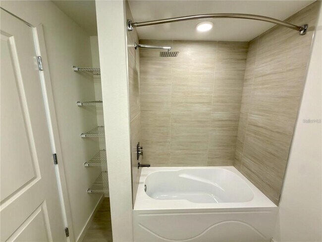 Building Photo - 5563 Millennia Park Dr