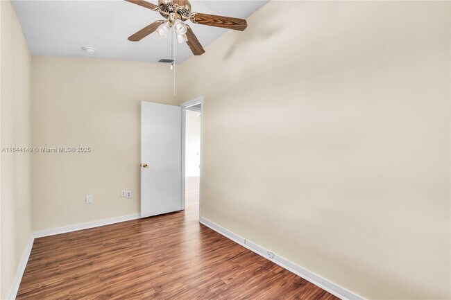 Building Photo - 1612 San Remo Cir
