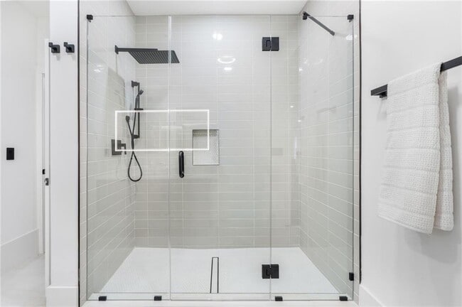 Building Photo - 507 Karen Ln