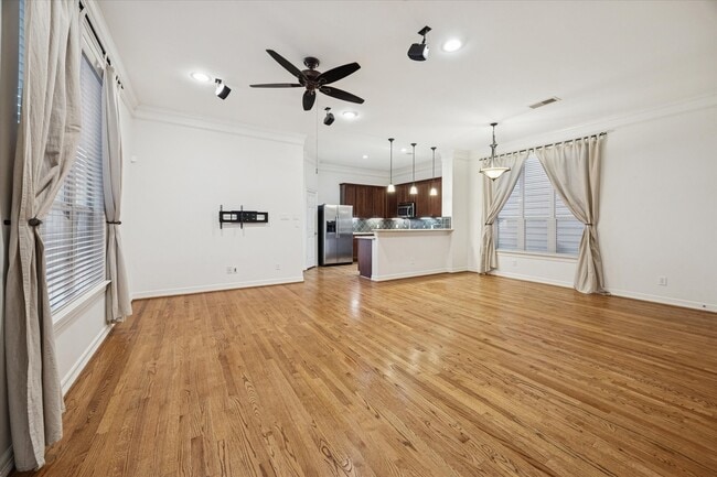 Building Photo - 3313 New Garden View Ln