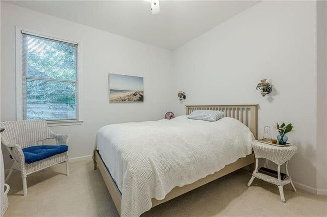 Building Photo - 322 Pebble Trail