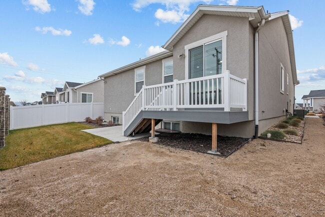 Building Photo - Beautiful 5 Bed / 3 Bath Single-Family Home in Lindon