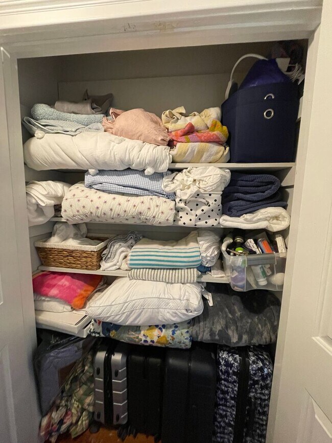 Building Photo - 183 Smith St