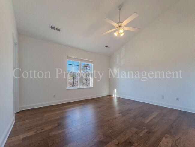 Building Photo - 7106 Haven Way