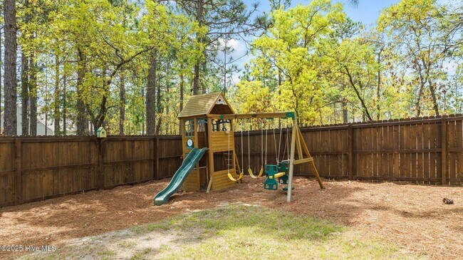 Building Photo - 4055 Irwin Dr