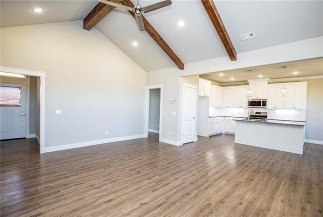 Building Photo - 1936 Seay Cir