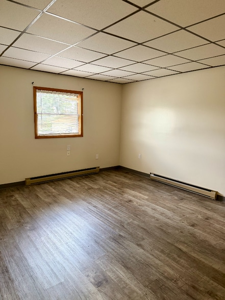 Building Photo - 114-116 Spruce St