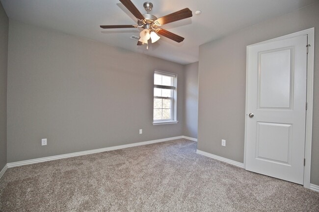 Building Photo - 3858 Williams Cove