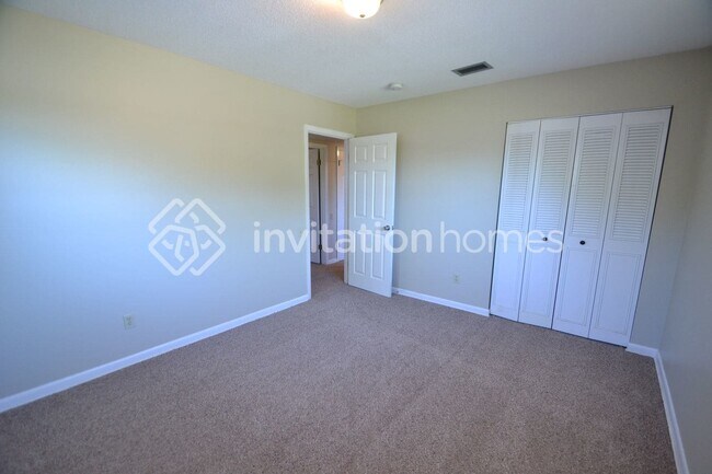 Building Photo - 1500 Overlook Rd