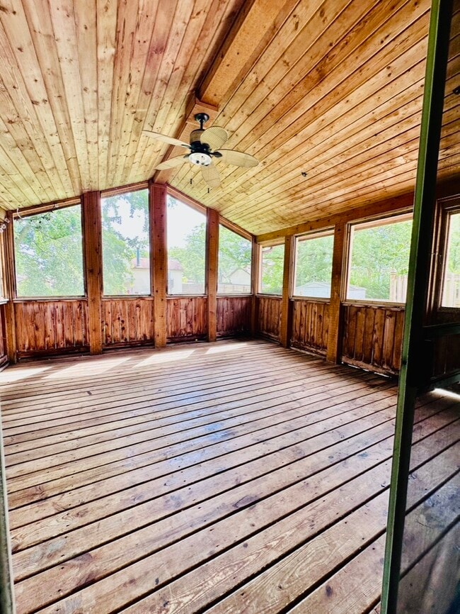 Building Photo - 103 Pheasant Rd