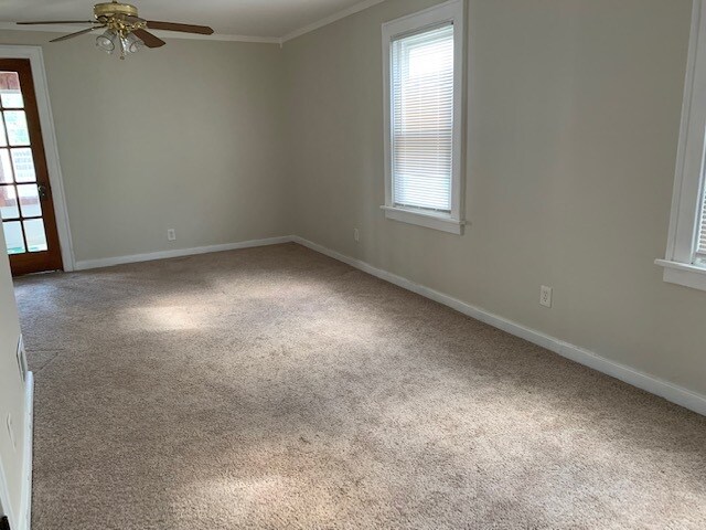 Building Photo - 180 Hamilton Dr