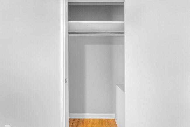 Building Photo - 3 Bedroom Pet Friendly Home For Rent!