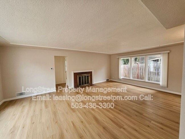 Building Photo - 8010 NE Prescott St