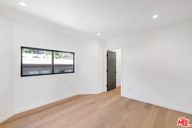 Building Photo - 1210 Larrabee St