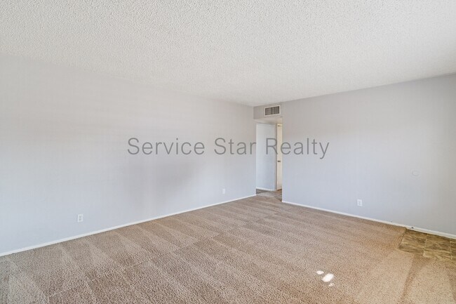 Building Photo - 13027 N 28th St