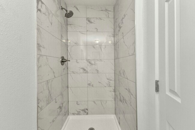 Building Photo - 501 Palmetto Dr