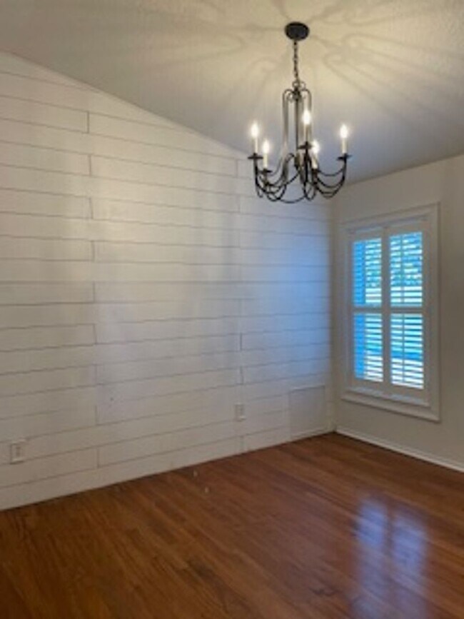 Building Photo - Carrollwood area , Andover Community , 3 Bedroom 2 Bath with beautiful Outdoor Living space. For ...