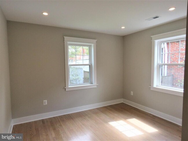 Building Photo - 4823 Western Ave