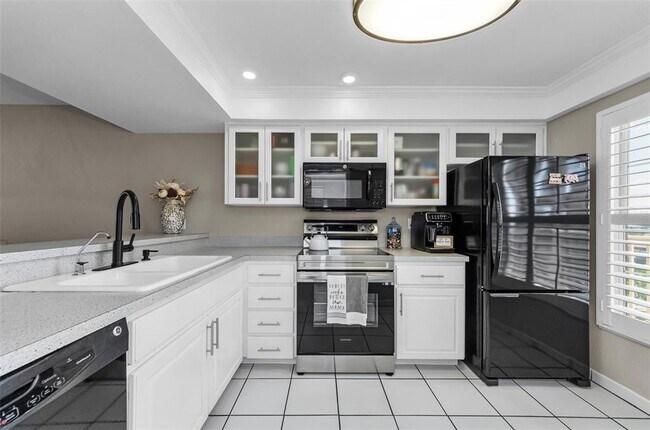Building Photo - 105 Island Way