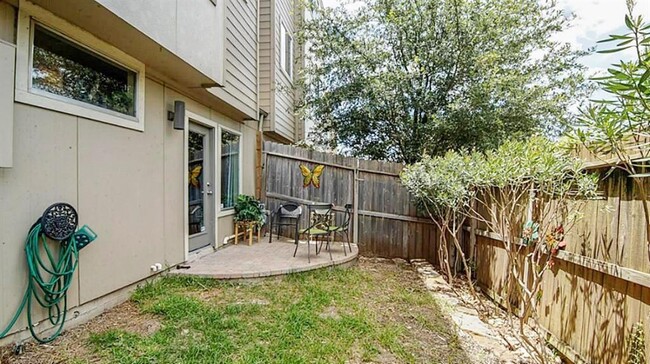 Building Photo - 5313 Ave J-