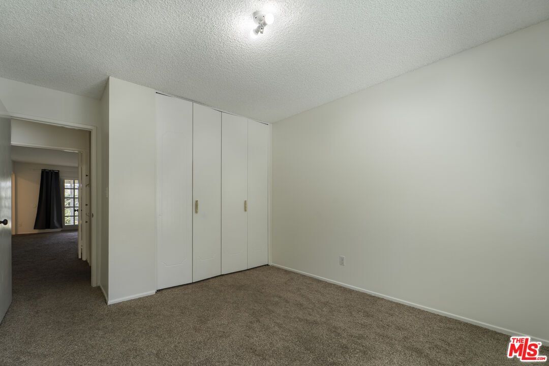 Building Photo - 3107 Hodler Dr
