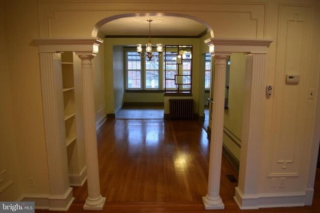 Building Photo - 104 Longfellow St NW