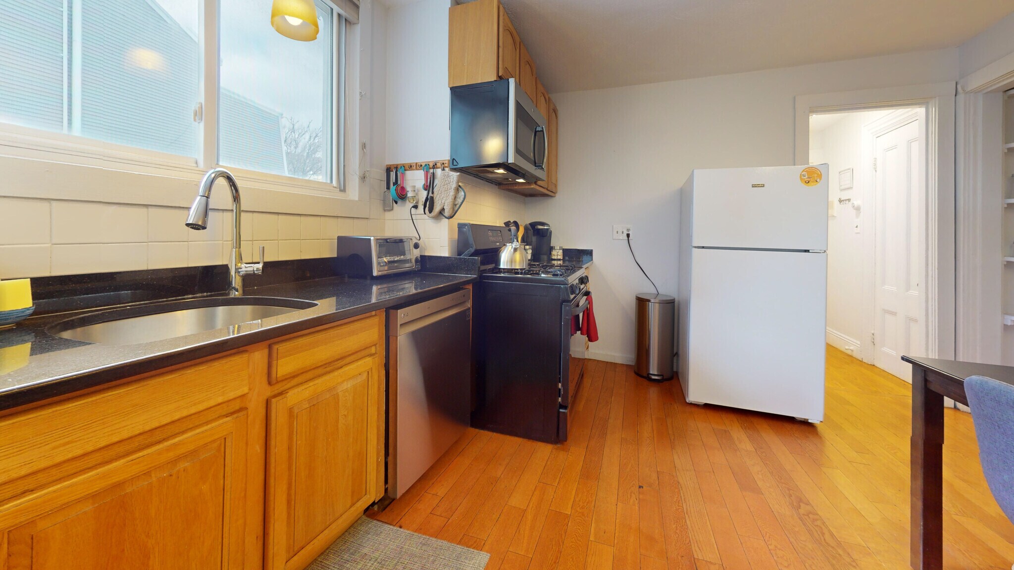 Building Photo - 380 Washington St