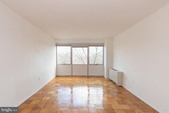 Building Photo - 1301 Delaware Ave SW