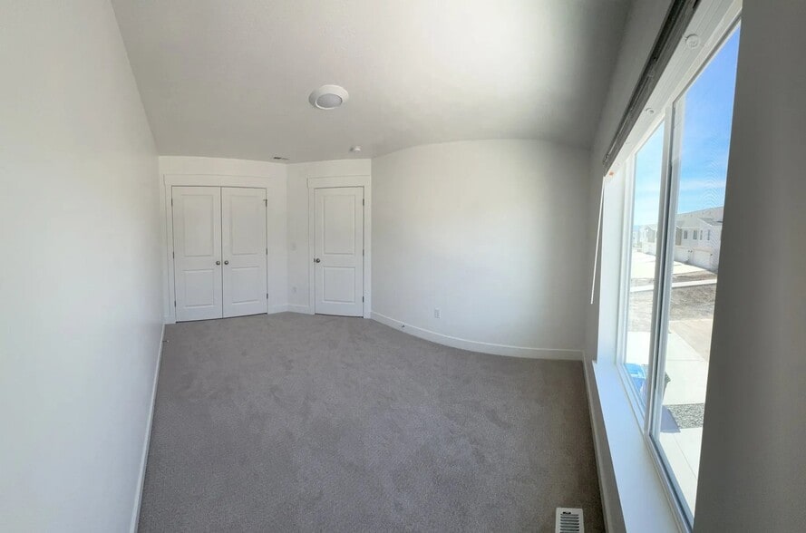 Building Photo - 526 S 1215 W