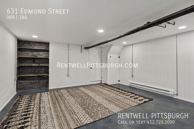 Building Photo - Studio Apartment in Bloomfield