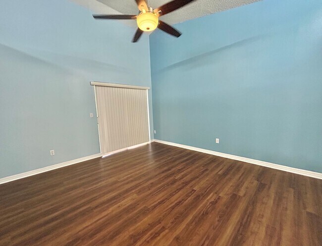 Building Photo - Amazing Dream Home with Water View and Pri...