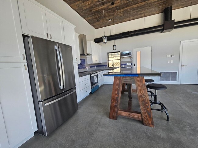 Building Photo - New build ready for move in