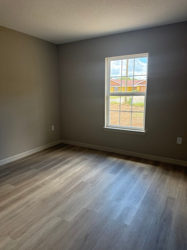 Building Photo - 43 Pine Trace Run