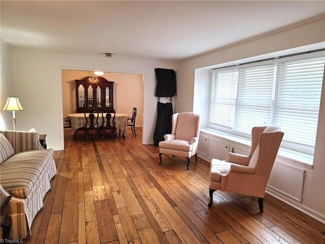 Building Photo - 1085 Brown Rd