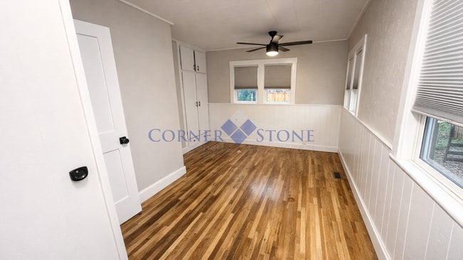 Building Photo - Charming Fully Renovated Home in Nampa!