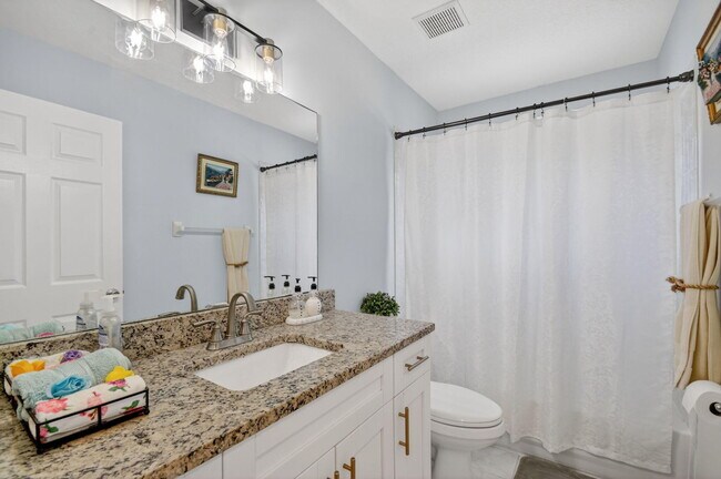 Building Photo - 1080 Salmon Isle
