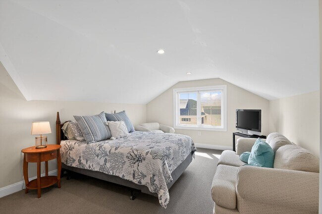 Building Photo - 103 N Madison Ave