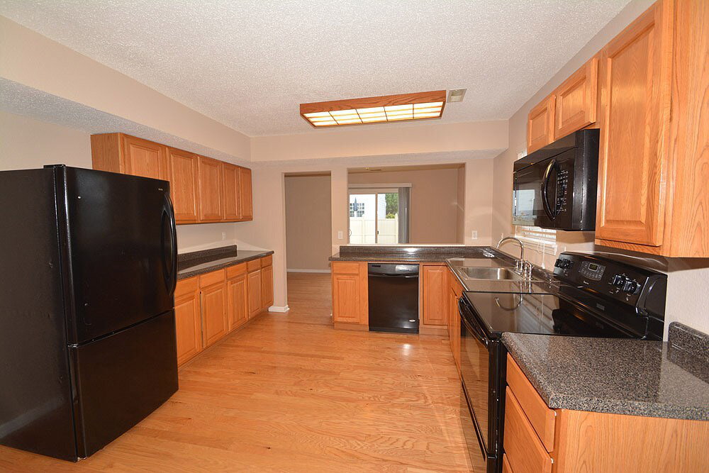 Building Photo - 3438 W 52nd St