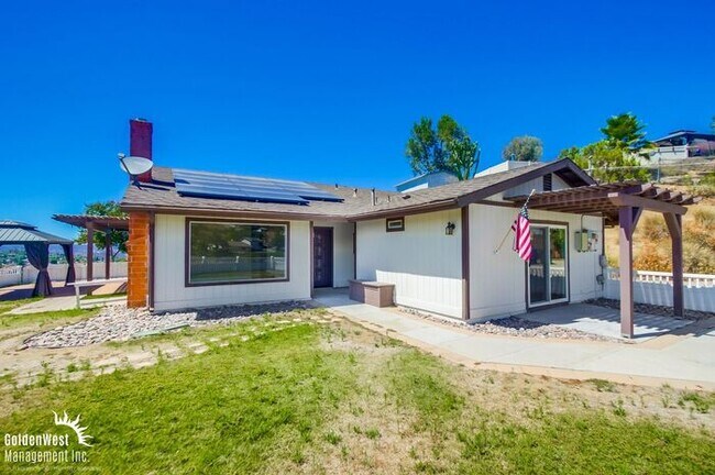 Building Photo - Updated 4Bdm 3Ba Home with Spectacular Vie...