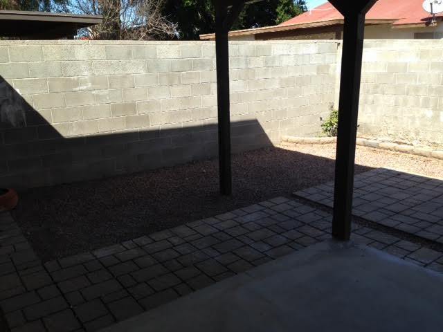 Building Photo - 3 Bedroom Condo in Sunset Mesa