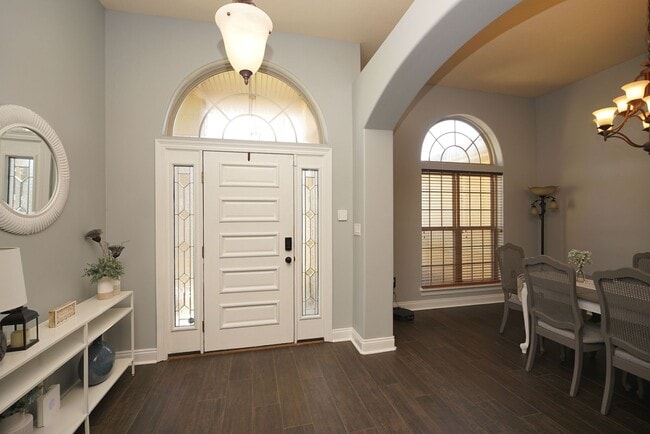 Building Photo - Charming 3-Bedroom Home in Peaceful Cul-de...