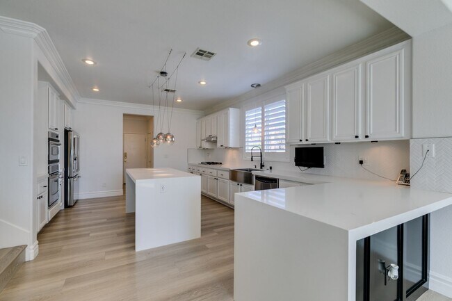 Building Photo - 4104 Freel Peak Ct